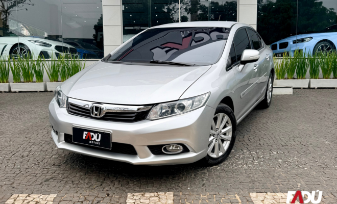 Honda Civic Sedan LXR 2.0 Flexone 16V Aut. 4p 2014 Flex