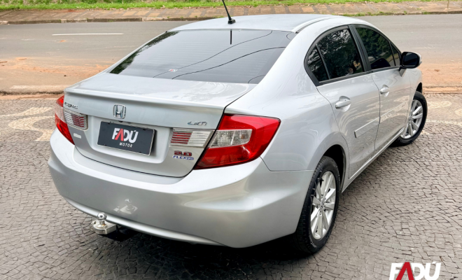 Honda Civic Sedan LXR 2.0 Flexone 16V Aut. 4p 2014 Flex-8
