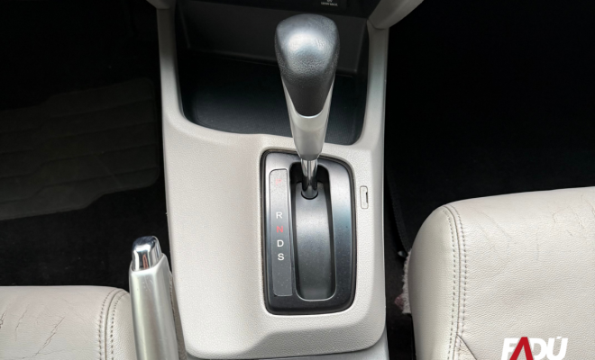 Honda Civic Sedan LXR 2.0 Flexone 16V Aut. 4p 2014 Flex-6