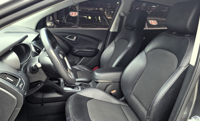 Hyundai ix35 2.0 Automática 2017 | Bancos em Couro | SUV | Guarujá-6