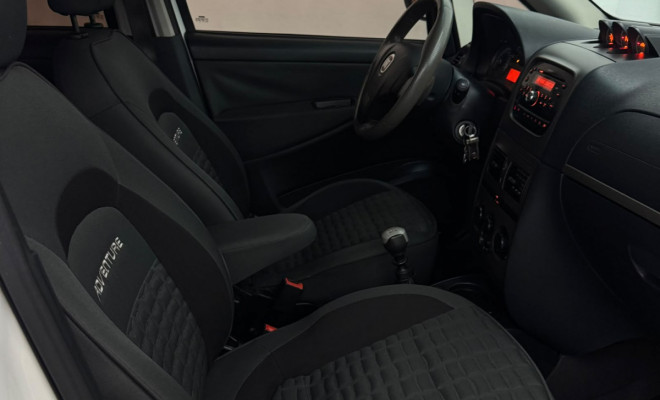 Fiat Idea Advent./ Adv.LOCKER 1.8 mpi Flex 5p 2013 Flex-5