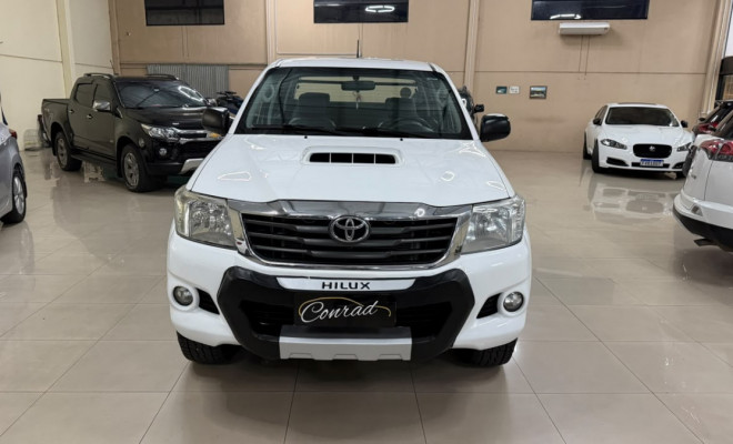 Toyota Hilux CD SR D4-D 4x4 3.0  TDI Dies. 2014 Diesel-1
