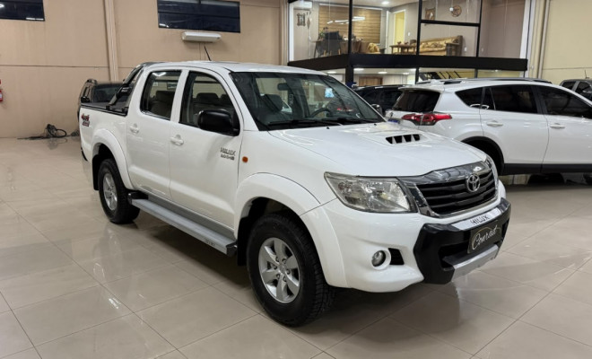 Toyota Hilux CD SR D4-D 4x4 3.0  TDI Dies. 2014 Diesel-0