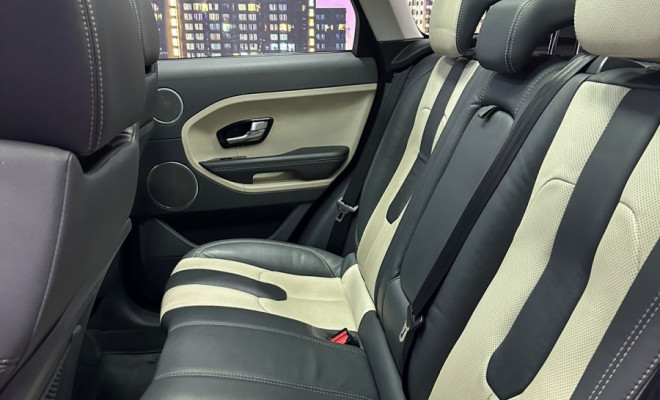 Land Rover Range R.EVO DYNAMIC. BLACK 2.0 Aut. 5p 2015 Gasolina-2