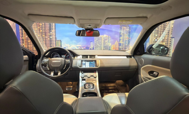 Land Rover Range R.EVOQUE Dynamic 2.0 Aut 5p 2015 Gasolina-4