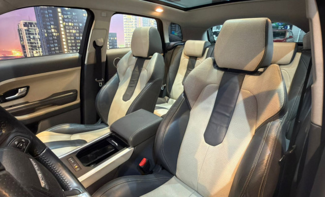 Land Rover Range R.EVOQUE Dynamic 2.0 Aut 5p 2015 Gasolina-12