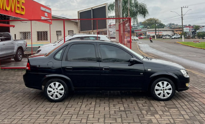 GM - Chevrolet Classic Life/LS 1.0 VHC FlexP. 4p 2011 Gasolina-4