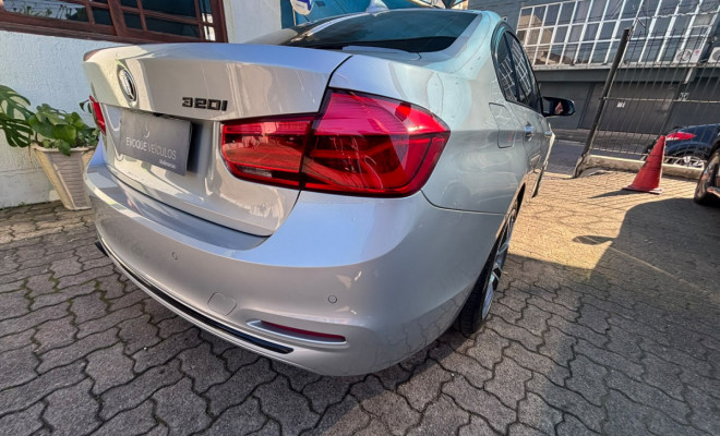 BMW 320iA Modern/Sport TB 2.0/A.Flex/GP 4p 2017 Gasolina-0