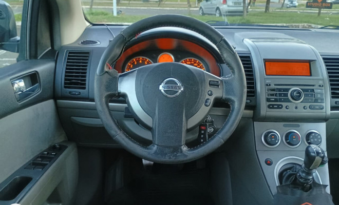 Nissan Sentra S 2.0/ 2.0 Flex Fuel 16V Mec. 2009 Flex-8