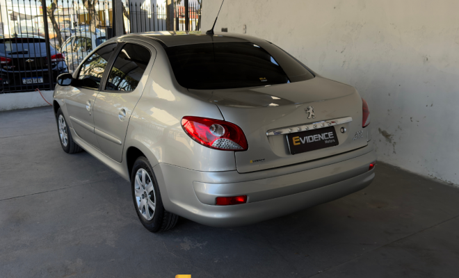Peugeot 207 Sed. Passion XR Sport 1.4 Flex 8V 4p 2012 Flex-0
