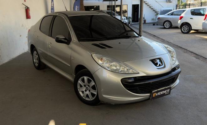Peugeot 207 Sed. Passion XR Sport 1.4 Flex 8V 4p 2012 Flex