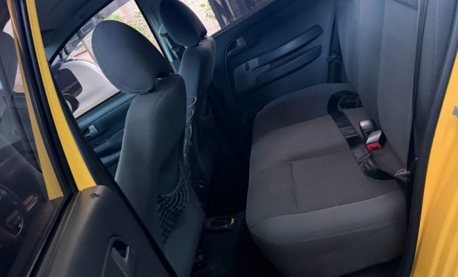 VW - VolksWagen CROSSFOX 1.6 Mi Total Flex 8V 5p 2010 Flex-4