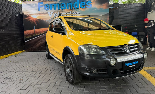 VW - VolksWagen CROSSFOX 1.6 Mi Total Flex 8V 5p 2010 Flex