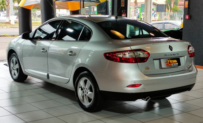Renault FLUENCE Sed. Dynamique 2.0 16V FLEX Aut. 2014 Flex-2