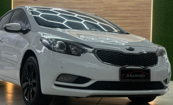 Kia Motors Cerato 1.6 16V  Flex  Aut. 2014-15