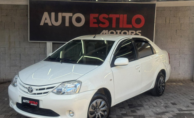 Toyota ETIOS XS Sedan1.5 Flex 16V 4p Mec. 2013 Flex-0
