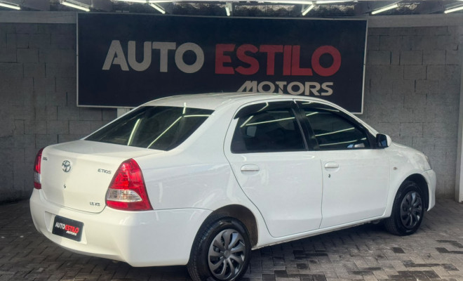 Toyota ETIOS XS Sedan1.5 Flex 16V 4p Mec. 2013 Flex-2