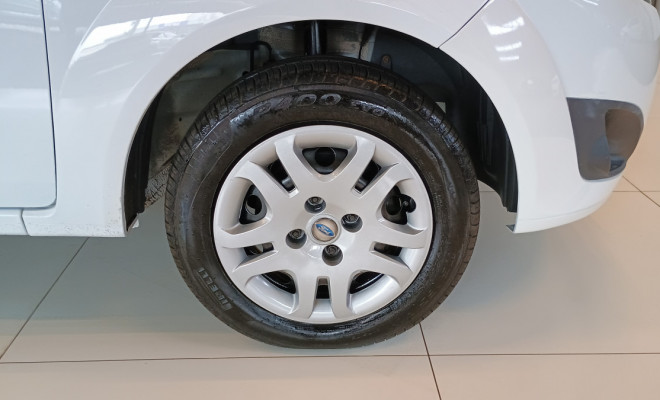 Ford Fiesta 1.6 8V Flex/Class 1.6 8V Flex 5p 2013 Flex/COMPLETO-8