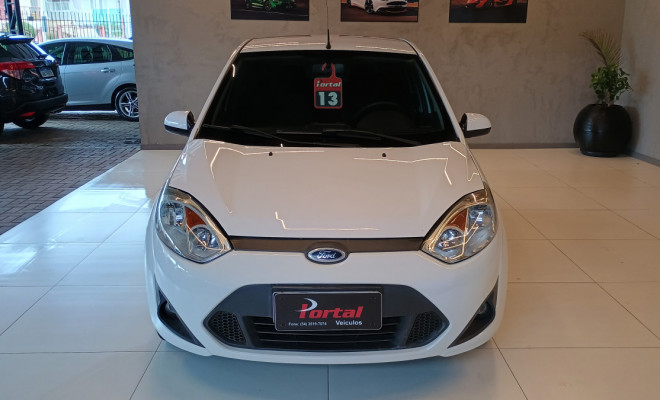 Ford Fiesta 1.6 8V Flex/Class 1.6 8V Flex 5p 2013 Flex/COMPLETO-1