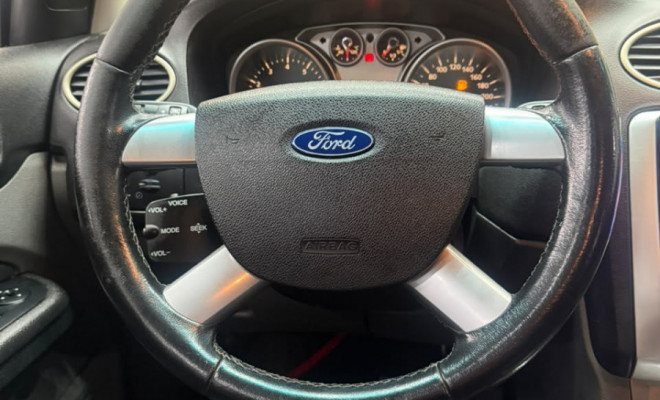 Ford Focus 2.0 16V/SE/SE Plus Flex 5p Aut. 2013 Flex-6