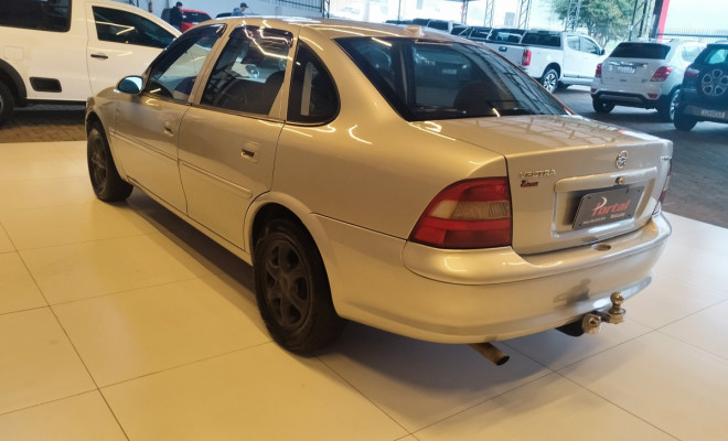GM - Chevrolet Vectra GLS/Expres.2.2/ 2.0 e 2.0 CD 8V 1999 Gasolina-3