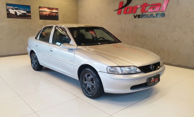 GM - Chevrolet Vectra GLS/Expres.2.2/ 2.0 e 2.0 CD 8V 1999 Gasolina-8