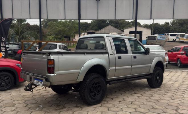 Mitsubishi L200 GLS 2.5 4X4 CD Diesel 2003 Diesel-2
