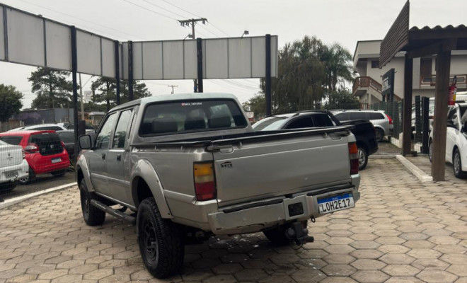 Mitsubishi L200 GLS 2.5 4X4 CD Diesel 2003 Diesel-3