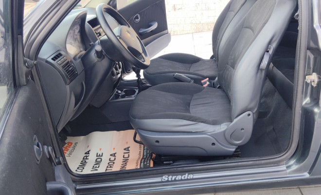 Fiat Strada Working 1.4 mpi Fire Flex 8V CD 2012 Flex-10