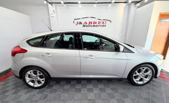 Ford Focus 2.0 16V/SE/SE Plus Flex 5p Aut. 2017 Flex-5