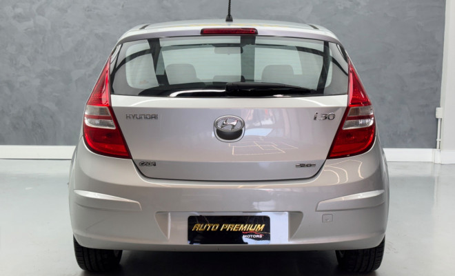 Hyundai i30 2.0 16V 145cv 5p Aut. 2011 Gasolina-4