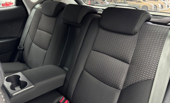 Hyundai i30 2.0 16V 145cv 5p Aut. 2011 Gasolina-8