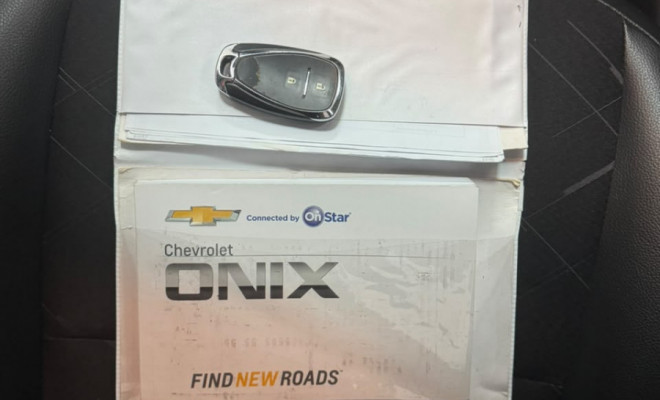 GM - Chevrolet ONIX HATCH PREM. 1.0 12V TB Flex 5p Aut. 2020 Flex-8