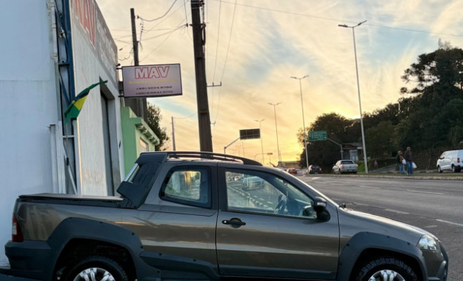 Fiat Strada Adventure1.8/ 1.8 LOCKER Flex CD 2010 Flex-2