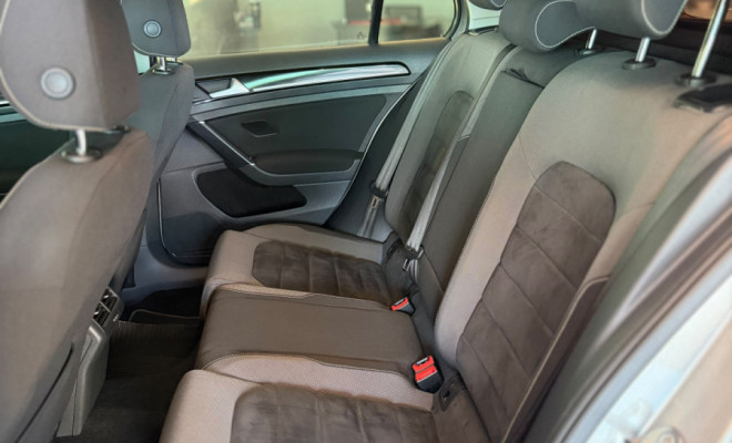 VW - VolksWagen Golf Highline 1.4 TSI 140cv Aut. 2015 Gasolina-15