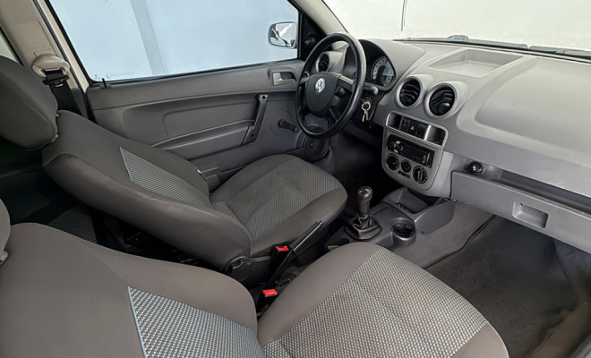 VW -  Gol City (Trend) 1.0 Mi Total Flex 8V 2p 2014-2