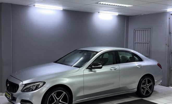 Mercedes-Benz C-180 1.6 Turbo 16V/Flex 16V Aut. 2015 Flex