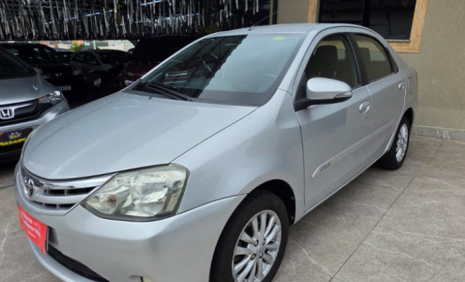 Toyota ETIOS XLS Sedan 1.5 Flex 16V 4p Mec. 2015 Flex