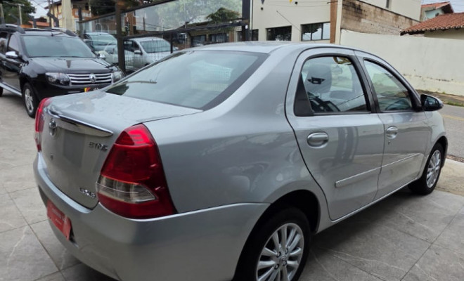 Toyota ETIOS XLS Sedan 1.5 Flex 16V 4p Mec. 2015 Flex-4