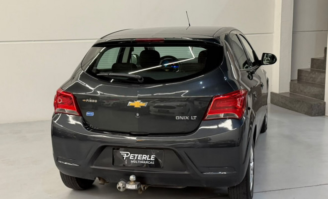 GM - Chevrolet ONIX HATCH LT 1.0 8V FlexPower 5p Mec. 2017 Flex-4