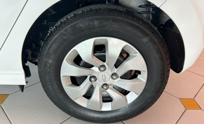 GM - Chevrolet ONIX HATCH LT 1.0 8V FlexPower 5p Mec. 2017 Flex-13
