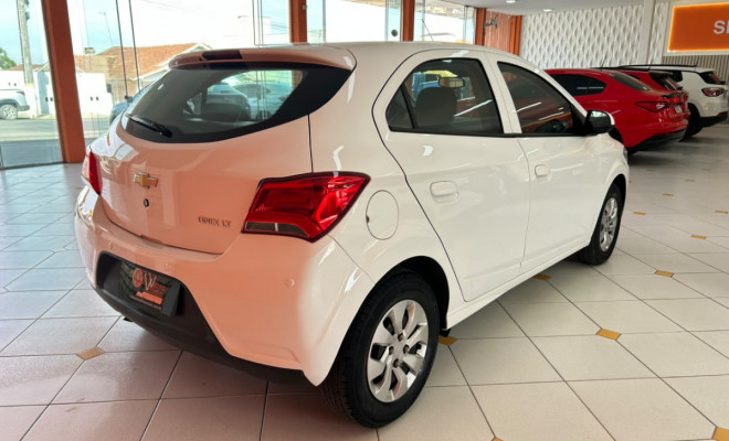 GM - Chevrolet ONIX HATCH LT 1.0 8V FlexPower 5p Mec. 2017 Flex-3