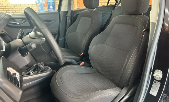 GM - Chevrolet ONIX HATCH LT 1.0 8V FlexPower 5p Mec. 2014 Flex-9