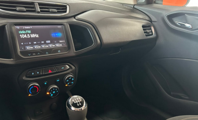 GM - Chevrolet ONIX HATCH LT 1.0 8V FlexPower 5p Mec. 2014 Flex-8