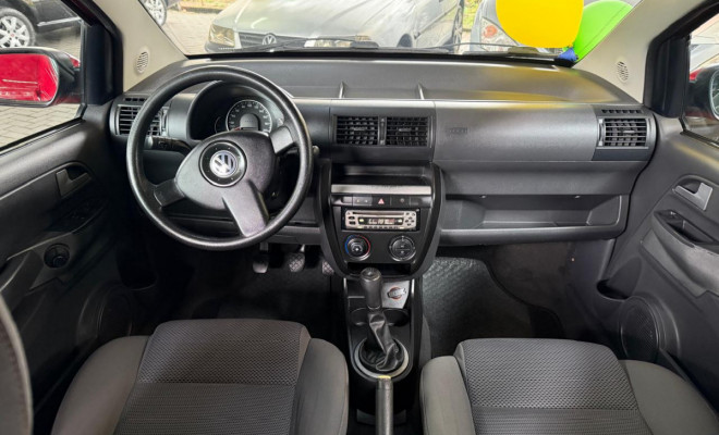 VW - VolksWagen Fox Plus 1.0Mi/ 1.0Mi Total Flex 8V 4p 2010 Flex-5