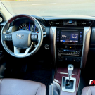 Toyota Hilux SW4 SRX 4x4 2.8 TDI 16V Dies. Aut. 2018 Diesel-4