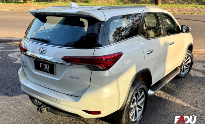 Toyota Hilux SW4 SRX 4x4 2.8 TDI 16V Dies. Aut. 2018 Diesel-9