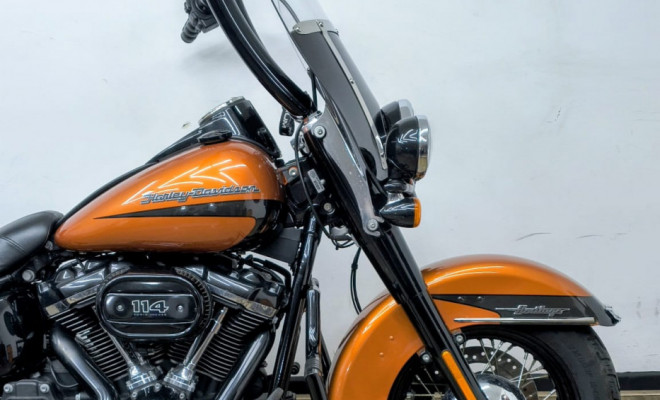 HARLEY-DAVIDSON HERITAGE CLASSIC FLHC/FLHCS 2020 Gasolina-6