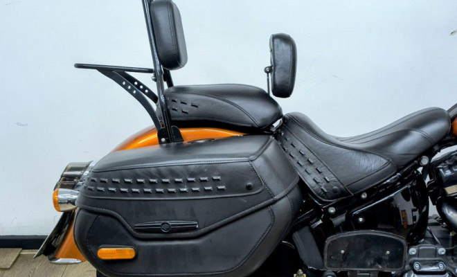 HARLEY-DAVIDSON HERITAGE CLASSIC FLHC/FLHCS 2020 Gasolina-5