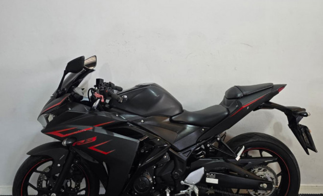 YAMAHA YZF R-3 321/ABS 2018 Gasolina-4
